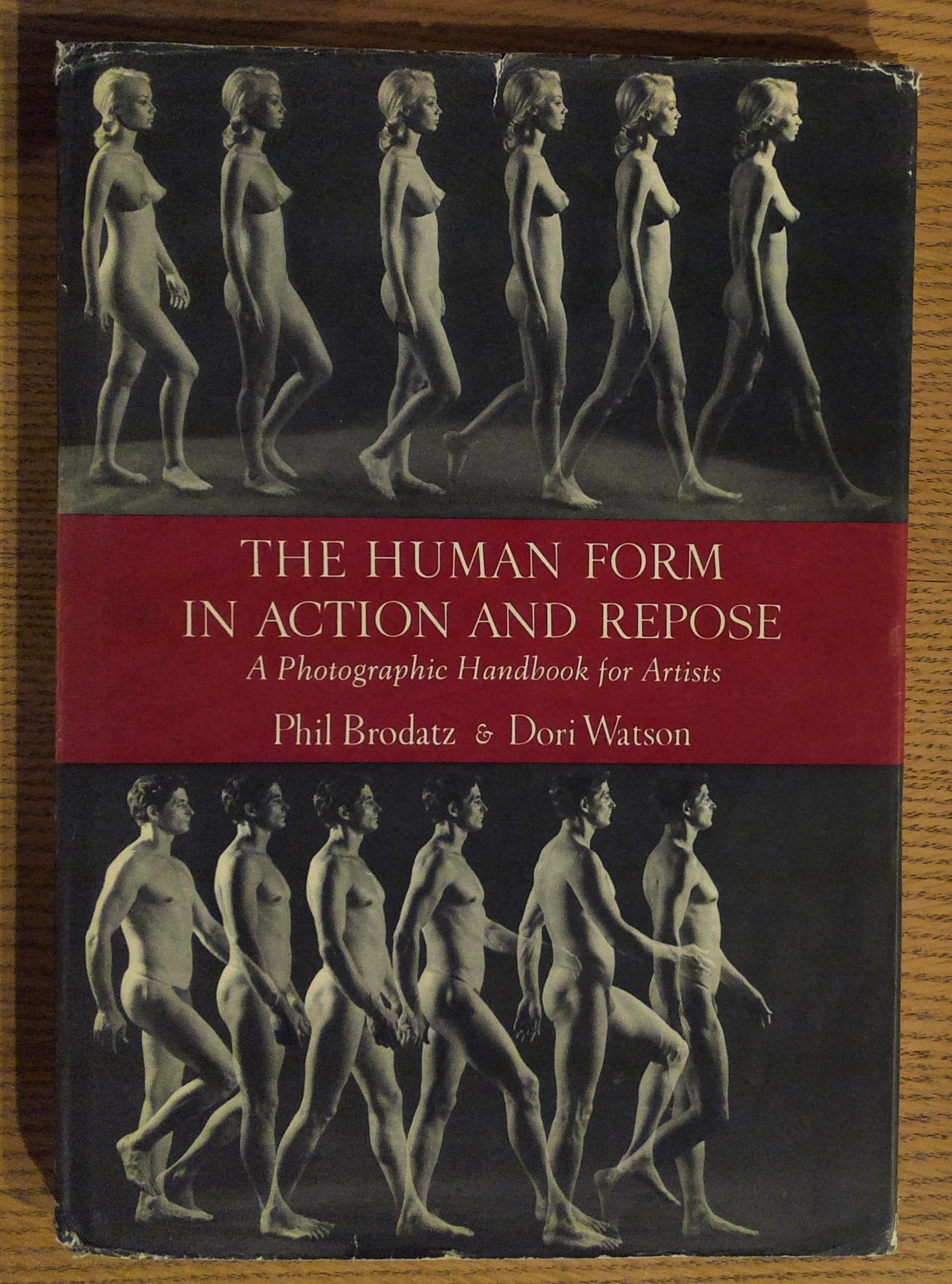 The Human Form in Action and Repose: A Photographic Handbook for Artists