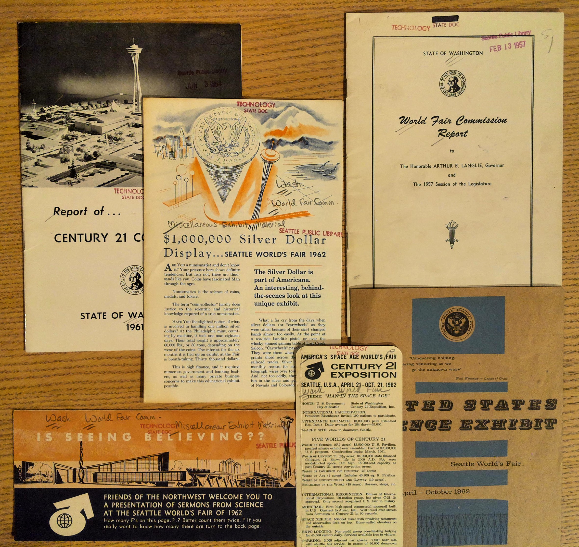 Seattle World's Fair 1962 - pack of Ephemera (15 pieces)