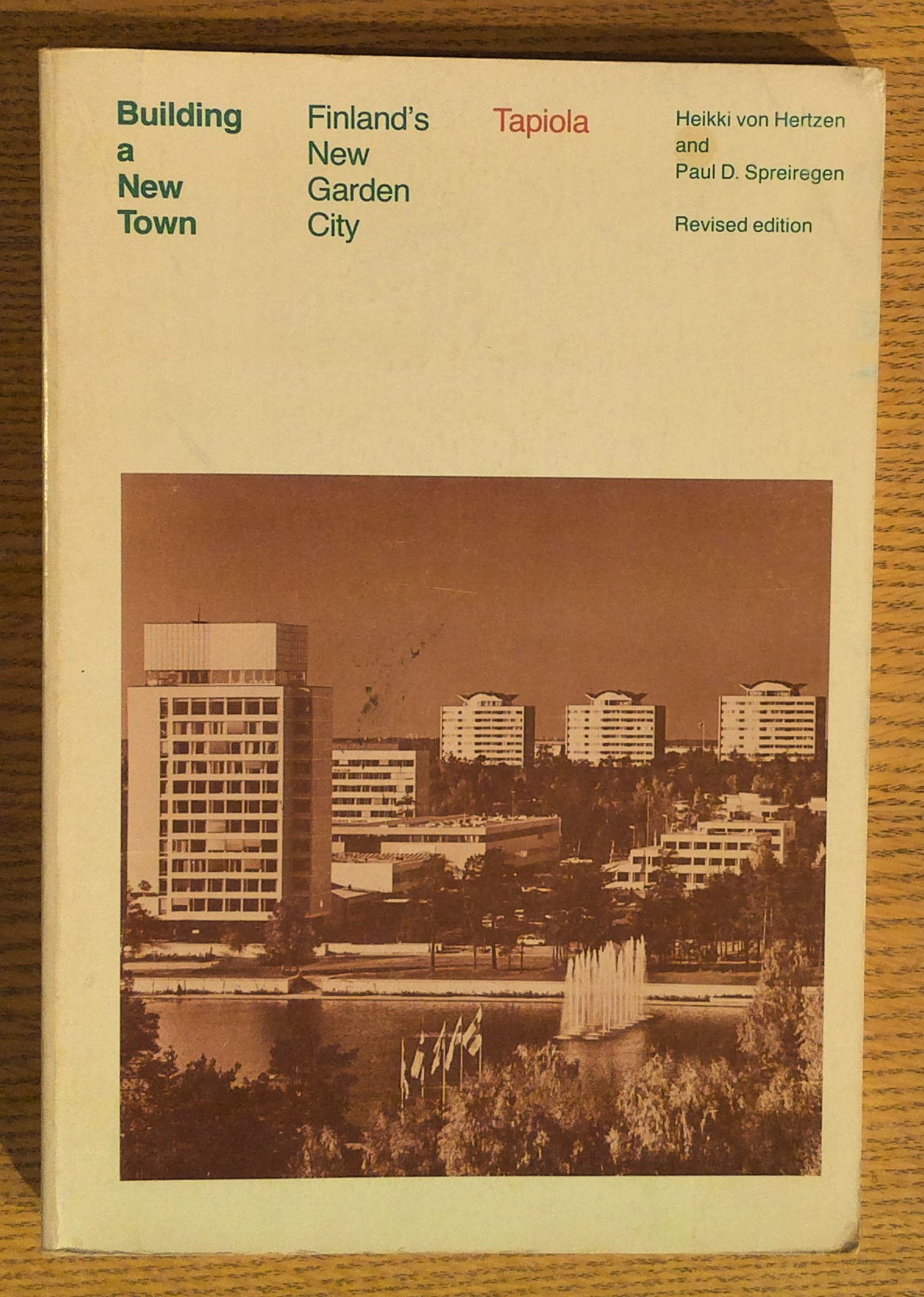 Building a New Town: Finland's New Garden City, Tapiola