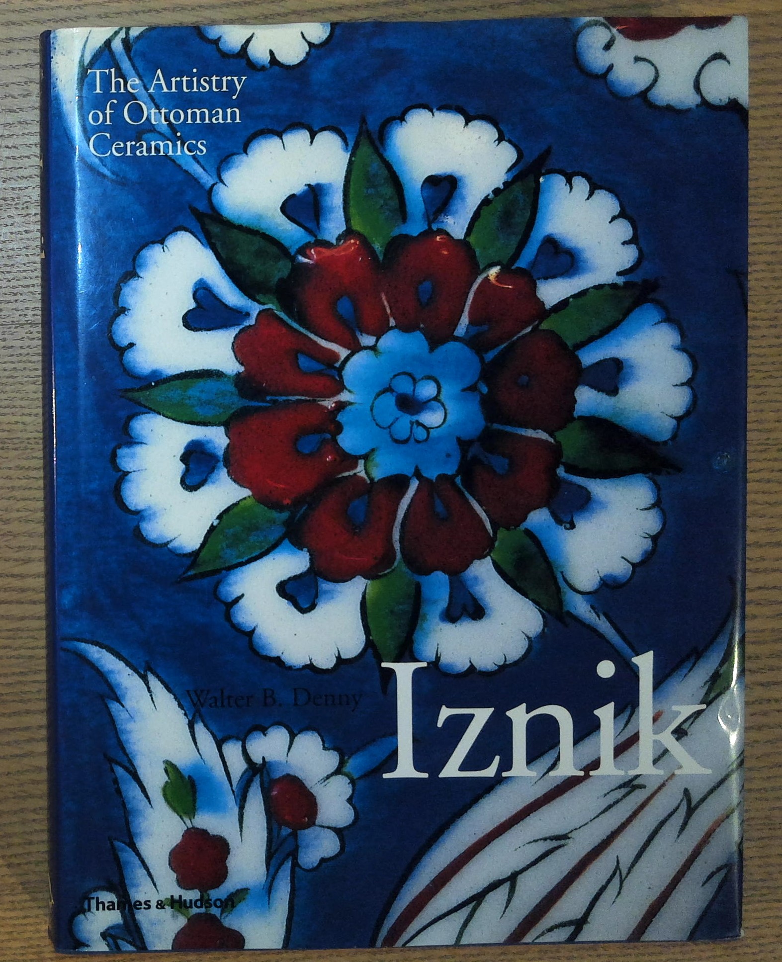 Iznik: The Artistry of Ottoman Ceramics